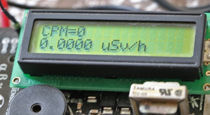 Geiger Counter Shield on Arduino - LCD Screen